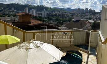 Imagem: Vende se casa com 329 m de área construída