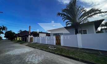 Imagem 1: Casa térrea à venda, com 5 suítes, a 200 metros da praia do Capricórnio Massaguaçu, Cara