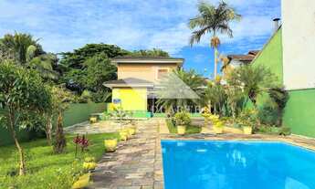 Imagem: Vende-se Sobrado com 7 Dormitórios e Piscina