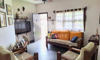 Imagem 6: Vende-se Casa com Piscina e Edícula em 2 Terrenos, Próxima à Praia do Capricórnio