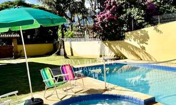 Imagem 5: Casa Térrea à Venda com Piscina a 200 Metros da Praia no Delfim Verde, Caraguatatuba