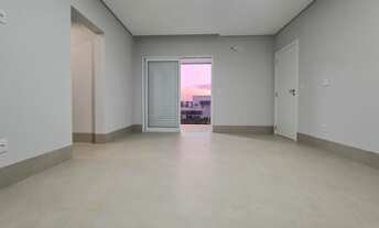 Imagem 6: Sobrado no Florais do Valle com 3 suítes, gourmet e piscina por R 3.100.000