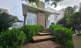 Imagem: Sobrado de alto padrão no Condomínio Alphaville