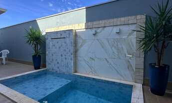 Imagem 2: Sobrado à venda no Condomínio Primor das Torres com 3 suítes, piscina e móveis planejados