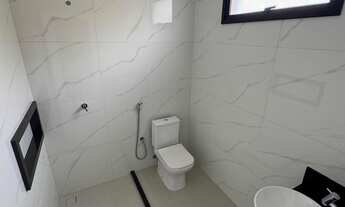 Imagem 4: Sobrado com 3 suítes e piscina no Primor das Torres com acabamento premium por R 1.490.00