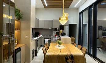 Imagem 7: Casa de alto padrão no Florais do Parque com 3 suítes, piscina e porteira fechada por R 2