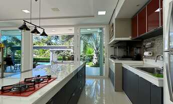 Imagem 5: Sobrado de Alto padrão no condomínio Belvedere com 5 suites, piscina e usina solar por R