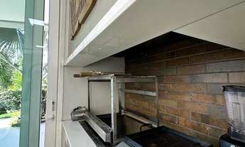 Imagem 6: Sobrado de Alto padrão no condomínio Belvedere com 5 suites, piscina e usina solar por R