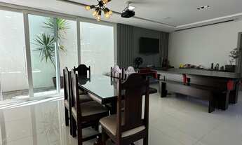 Imagem 7: Sobrado de Alto padrão no condomínio Belvedere com 5 suites, piscina e usina solar por R