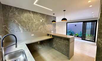 Imagem 5: Sobrado com 5 suítes e jardim completo no Florais do Parque por R 3.300.000