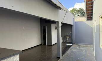 Imagem 2: Casa com piscina à venda no Jardim Imperial, Residencial Claudio Marchetti