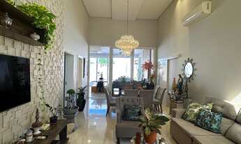 Imagem 7: Casa Térrea de Esquina no Belvedere I com 3 Suítes, Piscina e Acabamento de Alto Padrão