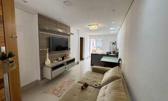 Imagem: Casa moderna com piscina e área gourmet