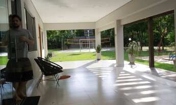 Imagem 2: Sobrado com 5 suítes, piscina, pomar e 5.000 m no Flor do Cerrado por R 2,45 mi