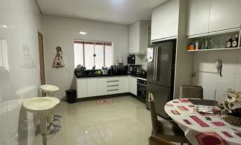 Imagem 5: Casa com piscina aquecida e gourmet no bairro Jockey Club com 3 quartos