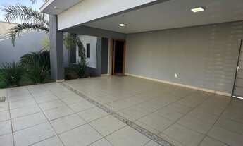 Imagem 2: Casa com piscina aquecida e gourmet no bairro Jockey Club com 3 quartos