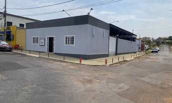 Imagem: Imóvel comercial de esquina à venda no