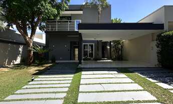 Imagem 3: Sobrado alto padrão no Condomínio Belvedere com 3 suítes e piscina