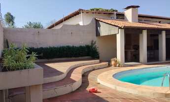 Imagem 6: Casa ampla com piscina e 4 quartos no bairro Boa Esperança