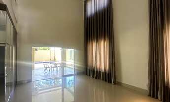 Imagem 5: Sobrado de luxo no Florais dos Lagos com 3 suítes e vista para APP