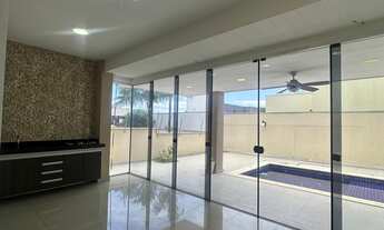 Imagem 7: Sobrado mobiliado para locação no Belvedere com 3 suítes e piscina