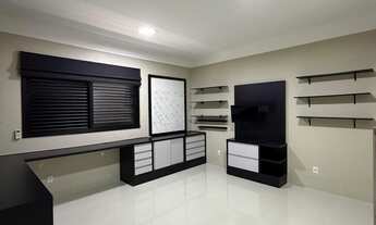 Imagem 4: Sobrado para Locação no Condomínio Belvedere com 3 Suítes e Piscina