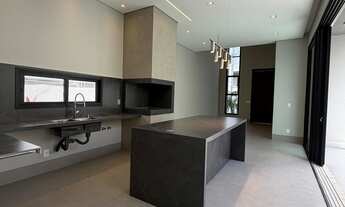 Imagem 4: Casa Térrea de Alto Padrão no Florais do Parque com 3 Suítes e Área Gourmet Completa