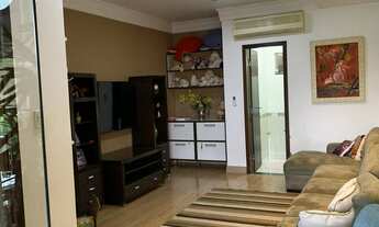 Imagem 6: Casa de Alto Padrão à Venda no Bairro Santa Rosa com Terreno de 1.350 m