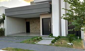 Imagem 2: Casa térrea no Condomínio Primor das Torres com 3 suítes, cozinha gourmet e piscina por R