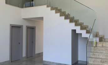 Imagem 5: Sobrado no Florais do Valle com 4 suítes, gourmet e piscina por R 3.200.000