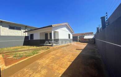 Imagem 2: TERRENO CONTENDO UMA CASA, UMA CASA NOS FUNDOS E DUAS QUITINETES NO JD CANADA