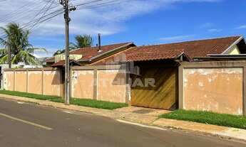 Imagem 2: CASA À VENDA NO JARDIM DONA FÁTIMA COM PISCINA - FOZ DO IGUAÇU - PR