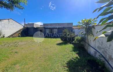 Imagem 5: CASA COM TERRENO AMPLO, 750m DO MAR EM PRAIA DE LESTE, PONTAL DO PARANA - PR