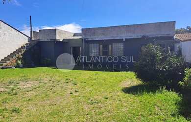 Imagem 2: CASA COM TERRENO AMPLO, 750m DO MAR EM PRAIA DE LESTE, PONTAL DO PARANA - PR