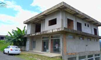 Imagem: Sobrado com 2 salas comerciais e apartamento