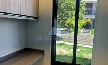 Imagem 5: Casa de Alto Padrão com 3 Suítes e Jacuzzi no Village Damha III