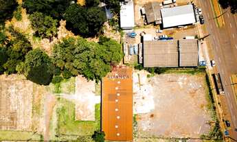 Imagem: TERRENO LOCALIZADO DE FRENTE PARA A AVENIDA