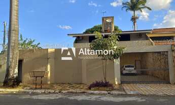 Imagem: Lindo Sobrado no Setor Bueno contendo 04