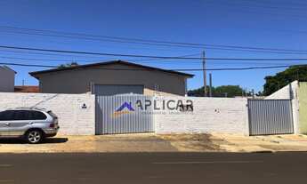 Imagem: Barracão, Bairro Jardim Manaus, Foz do