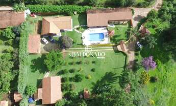 Imagem: Casa em Piracaia SP à venda à beira da