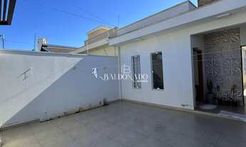 Imagem 2: Casa à venda em Extrema MG com 2 dormitórios, à 2km do Centro