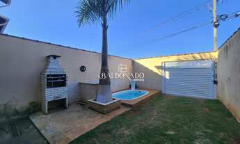 Imagem 2: Casa em Extrema a venda com 2 dormitórios, piscina, churrasqueira, garagem para 2 carros