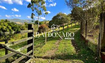 Imagem 4: Chácara em Extrema MG com 29.200m com 3 dormitórios área gourmet com vista paras montanha