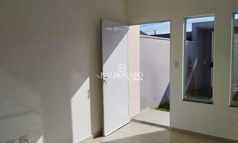 Imagem 1: CASA em EXTREMA MG PARA ALUGAR HÁ 2 KM DO CENTRO SUITE VAGA