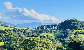 Imagem 6: Sítio em Itapeva MG 22.000 m com Escritura Área gourmet Pomar