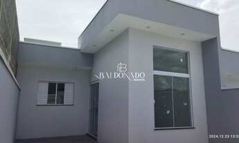 Imagem 4: Casa em Extrema à venda com 2 dormitórios sendo uma suíte com quintal nos fundos