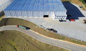 Imagem 2: GALPAO EM EXTREMA MG PARA ALUGAR 11.014,50 M HA 500 METROS DA RODOVIA