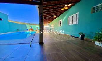 Imagem 4: Casa em Itapeva MG com 3 quartos piscina banheira closet 300m²