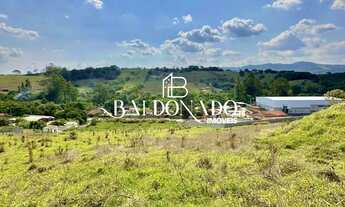 Imagem 2: Terreno comercial em Extrema MG à venda Multifamiliar 311m²