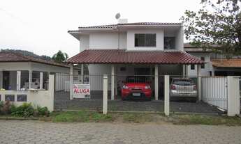 Imagem: SOBRADO GEMINADO PARA LOCAÇÃO NO CENTRO